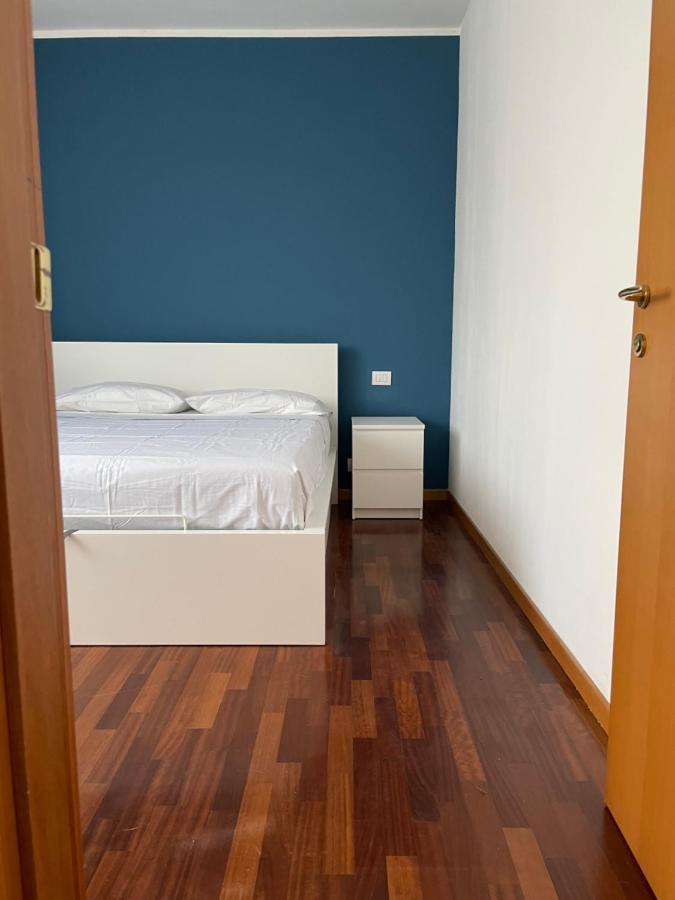 Bicocca Apartment Milan Bagian luar foto