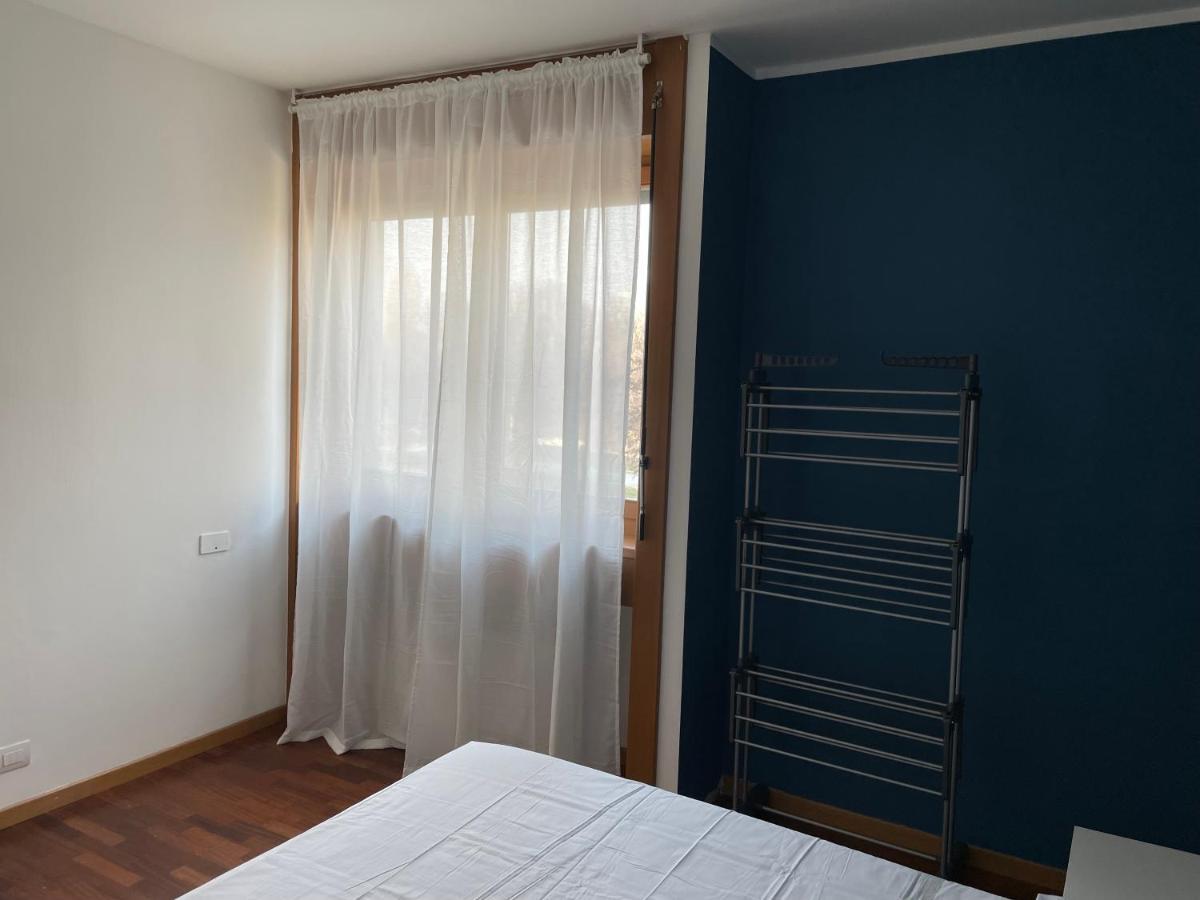 Bicocca Apartment Milan Bagian luar foto